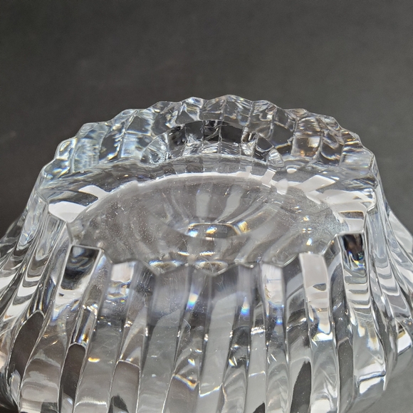 Lead Crystal Small Vase 6"x5.5" Heavy - Picture 2 of 4